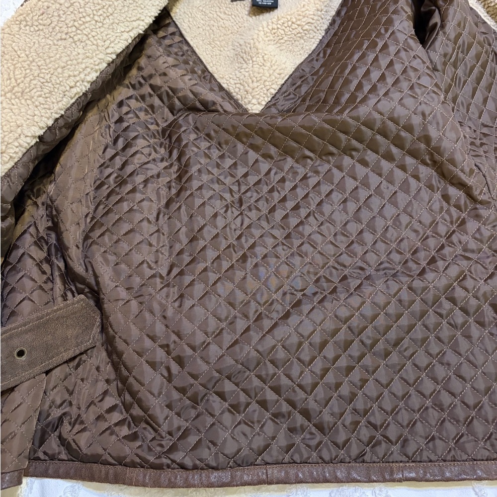 Vintage Leather Jacket with Shearling Collar - Picture 6 of 6